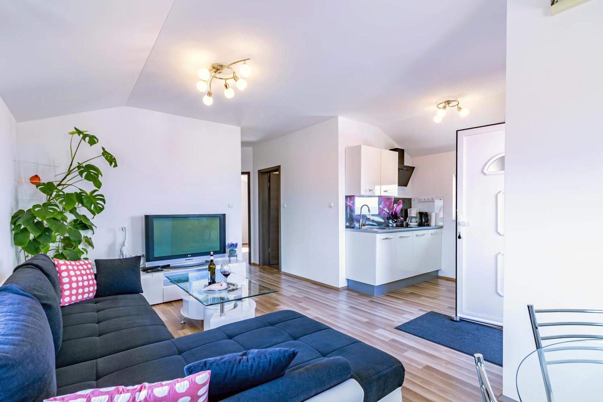 Apartments With A Parking Space Bilice, Krka - 13545 シベニク 部屋 写真